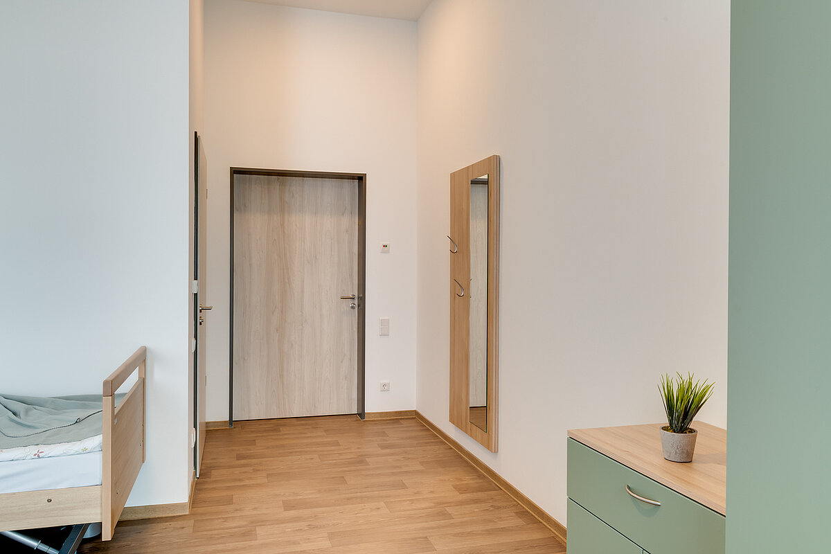 Einzelzimmer für Senioren im Pflegeheim in Sprockhövel