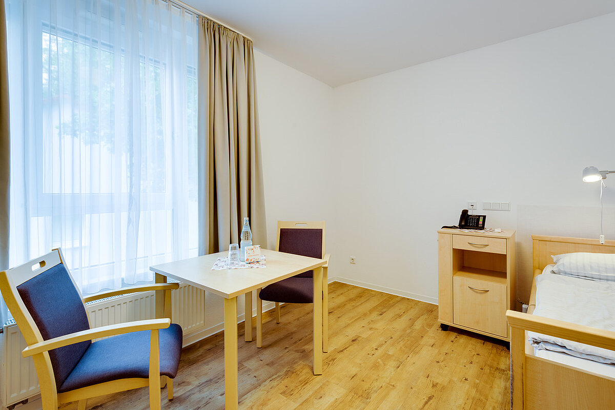 Einzelzimmer im Pflegestift Dortmund Hörde