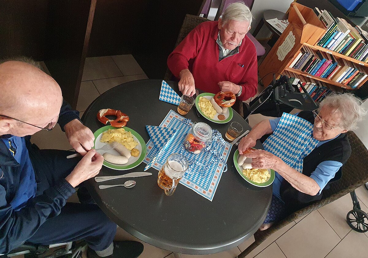 Bayrisches Weißwurstessen
