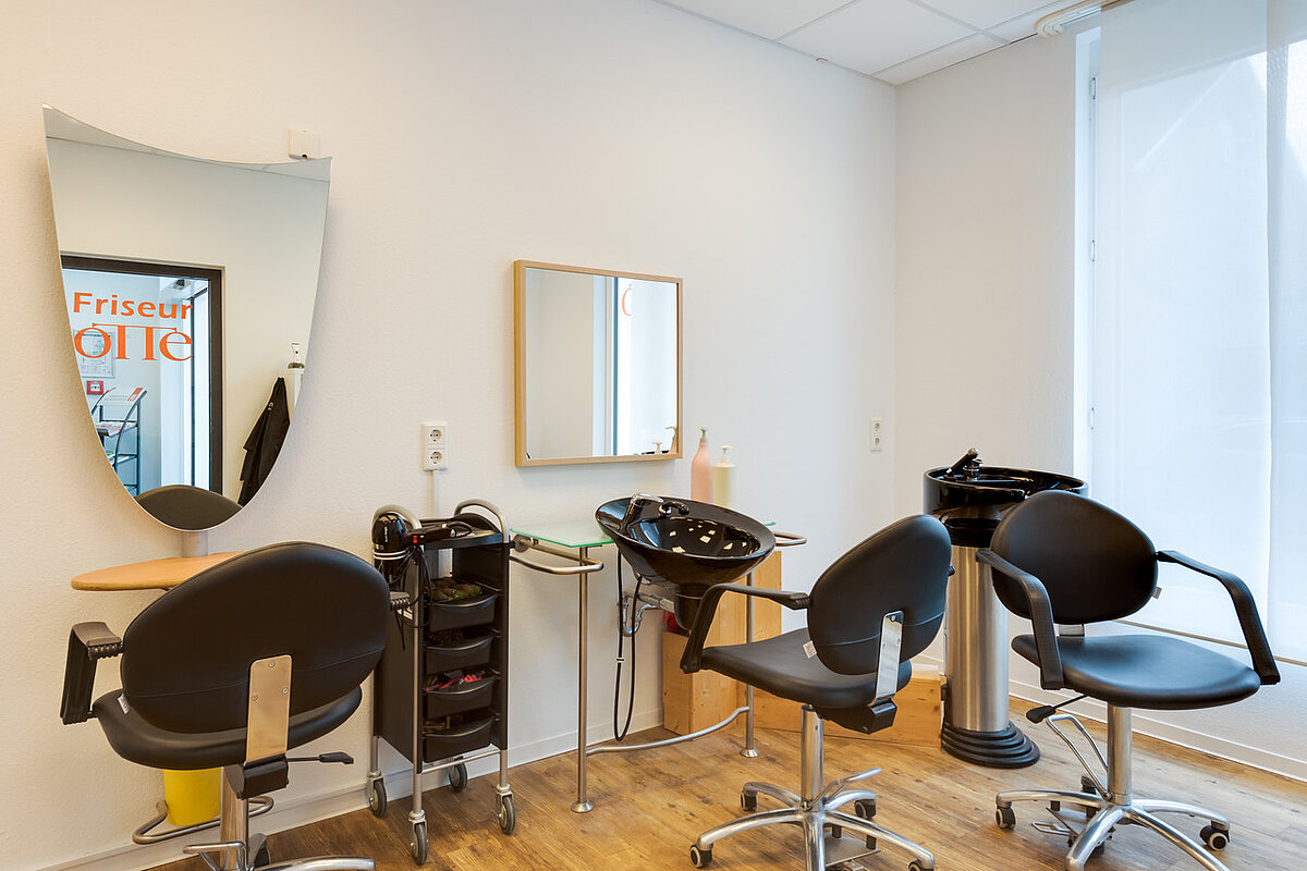 Friseur für die Senioren im Altenheim in Dortmund