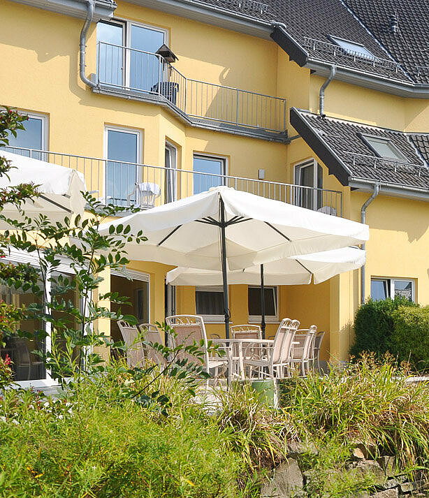Außenansicht und Grünanlage Roetgen