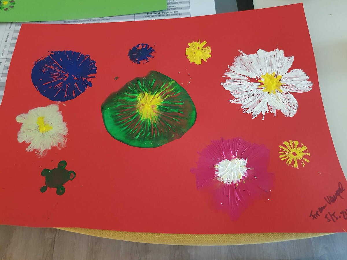 Bild mit Acrylfarben von Bewohnern hergestellt