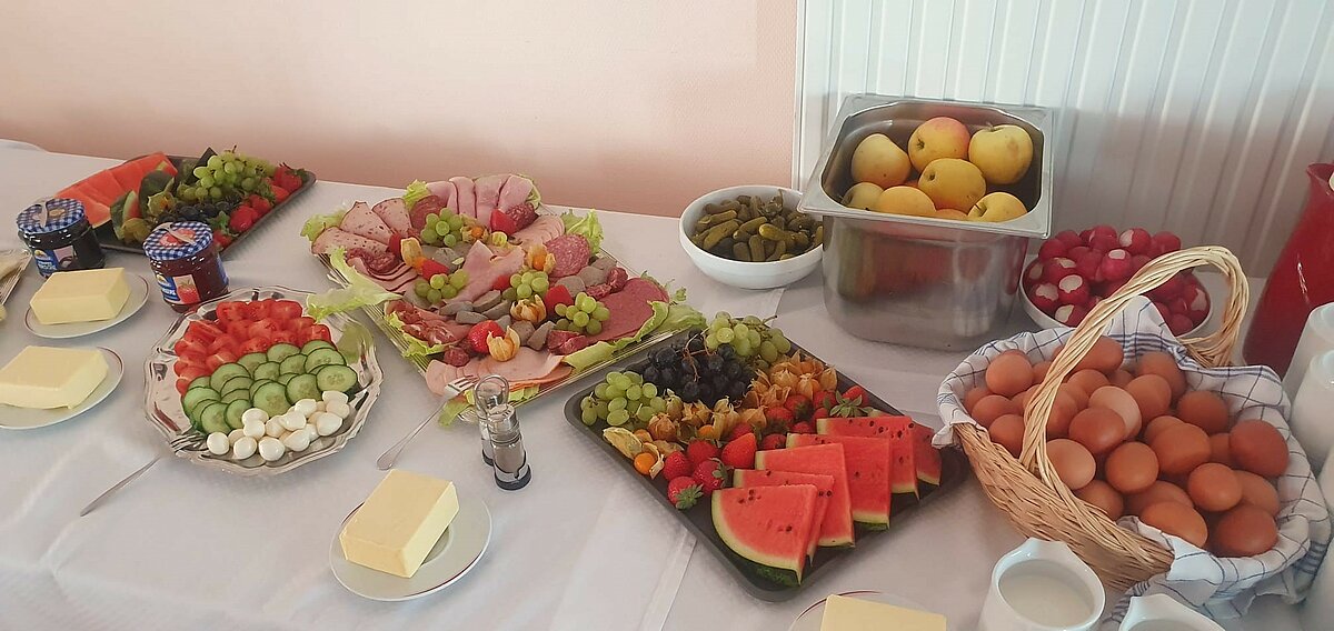 Mitarbeiterfrühstück