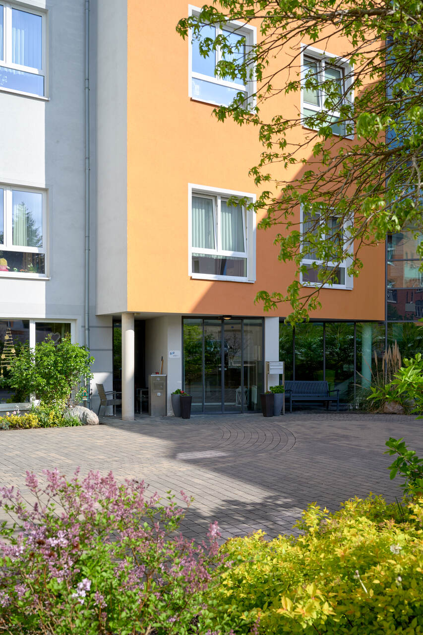 Haupteingang der Senioren-Residenz Stiftstraße